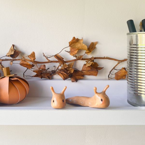 Slug Desk Pal